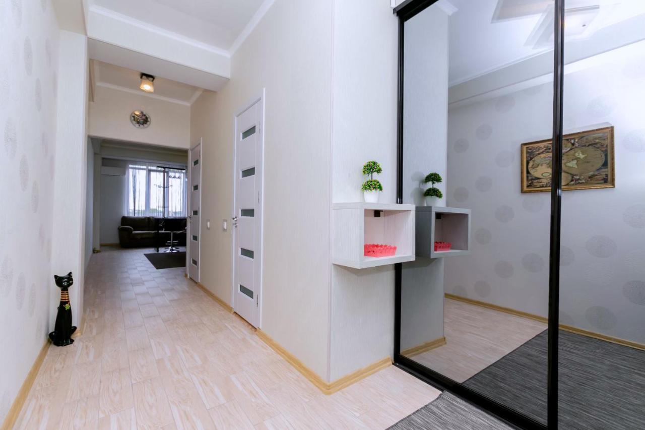 Apartament De Lux Cu 2 Camere Si Living Кишинёв Экстерьер фото